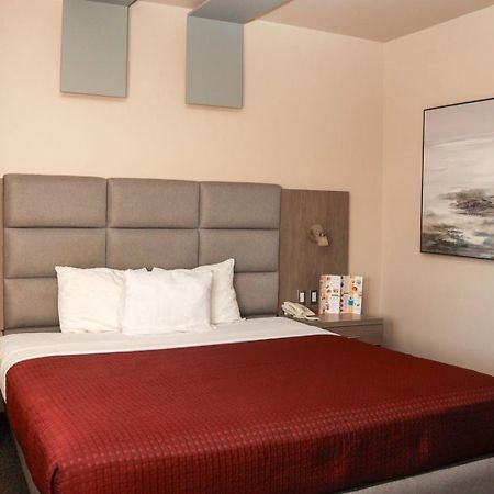 Hotel Jatay Tijuana Buitenkant foto